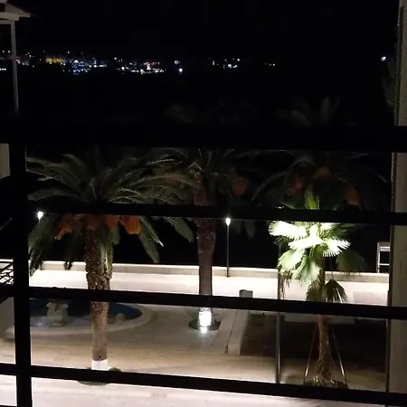 Enmar Promenade * ساراندا