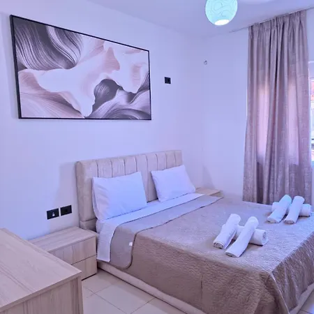 Enmar Promenade 아파트 Sarandë